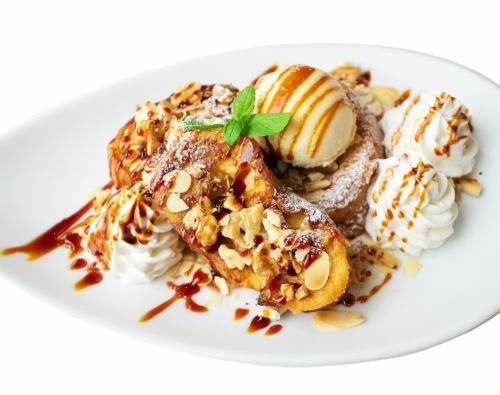 French toast with caramel nuts