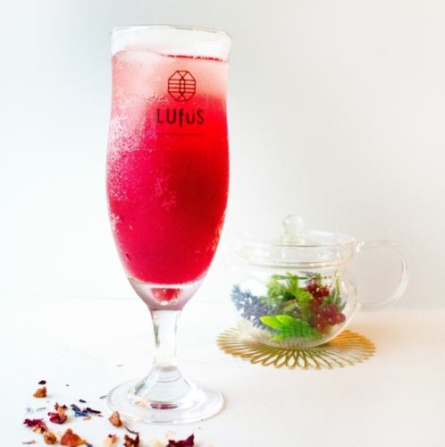 Aromatic herbal tea soda