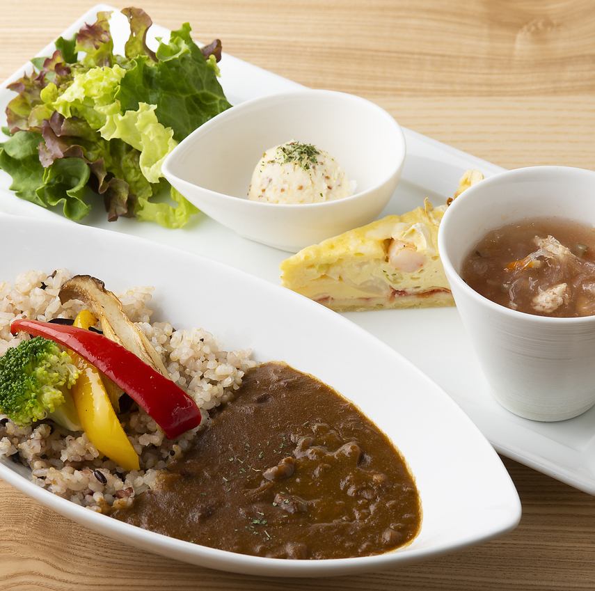 メニューも量も自由にカスタマイズできる『パーソナルランチ』