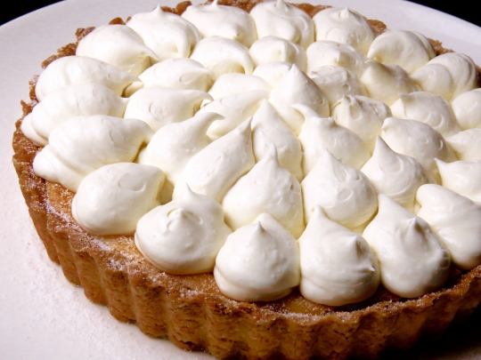 【生日及周年纪念】自制芝士蛋糕拼盘供应！！周年纪念套餐 4,500日元【包含2小时畅饮】