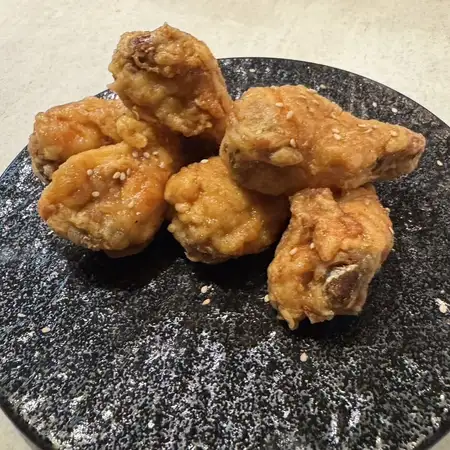 KOREAN　FRIED　CHICKEN(S)