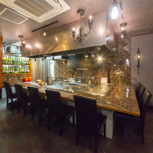 在輕鬆的氛圍中與您所愛的人一起享用一頓飯!