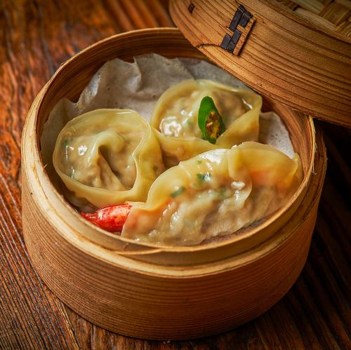 Assortment of 3 types of gravy mandu