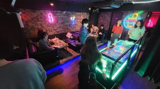 【PonPonを遊び尽くせ！！】フードオードブル付、ダーツビアポン遊び放題＋飲み放題プラン