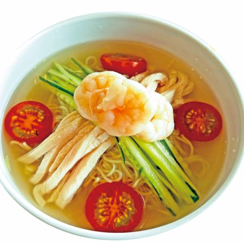 エビと蒸し鶏の冷やし麺