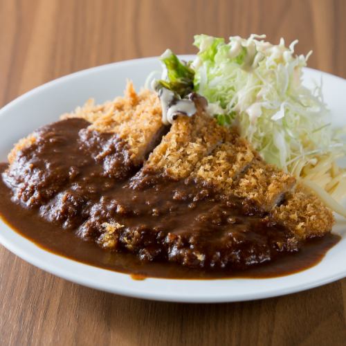 自家製デミグラスソースで味わう人気のメニュー♪生パン粉使用!外はサクサク、中はジューシー【ビフカツ】
