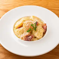 ベーコンポテトクリームパスタ