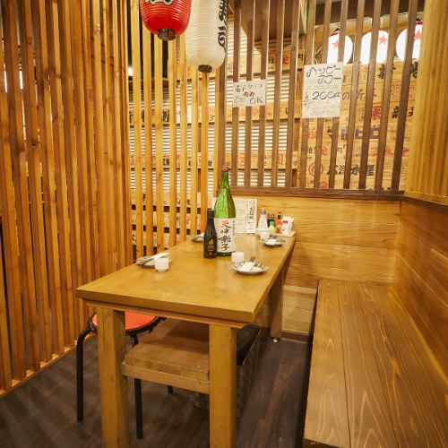 新潟駅前で気軽におしゃれな海鮮居酒屋を探している方におすすめ。牡蠣と日本酒を片手に、時間を忘れて語らえる特別なひとときをお過ごしください。