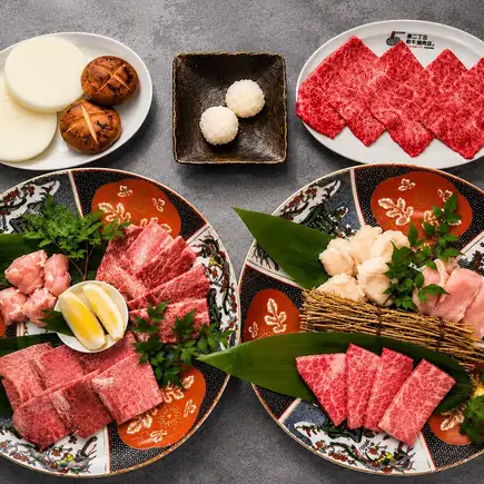 日式烤肉店。多彩課程