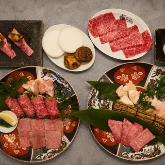 一家日式烤肉店。奖励课程 + 90 分钟畅饮