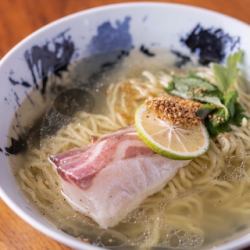 鯛だし塩ラーメン