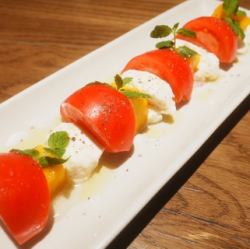 持田農園フルーツトマトとマンゴーのカプレーゼ