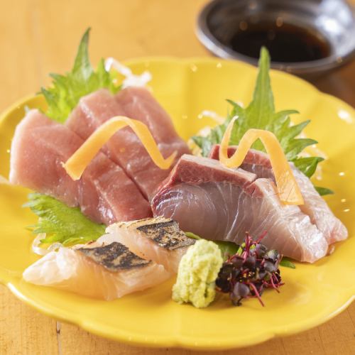 [◆豪華三件當季美食拼盤]