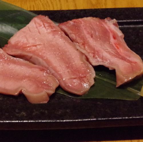 厚切り生ラムタン