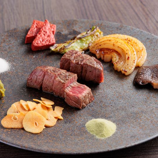 ~ 핫 페퍼 한정 코스 ~ 고베 쇠고기 로스트 비프, 극상 아카미 스테이크 등 총 8 품! 8250 엔 (세금 포함)