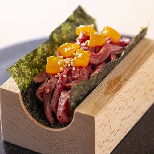 和牛ユッケ