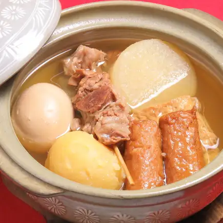 【包含雞肉丸♪】8種關東煮、炸雞、烤雞串和烏龍麵當餐後甜點！內含120分鐘暢飲。