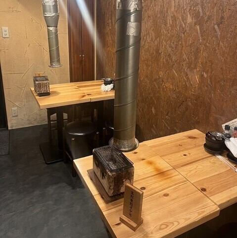 大切な人とワイワイ食べるならテーブルのお席もおすすめです！ご家族連れも歓迎いたします☆