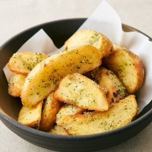 French fries with seaweed and salt flavor