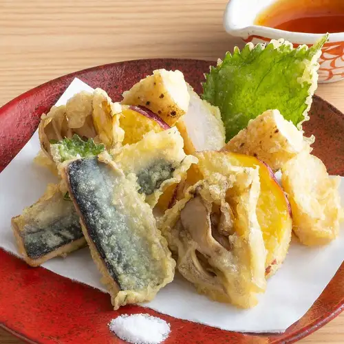 [Sanriku Region] Assortment of Tempura featuring Pacific Saury and Autumn Delicacies