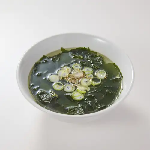 わかめスープ