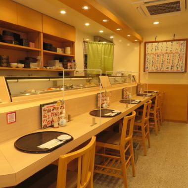 お寿司屋さんは敷居の高いイメージがありますが、当店はコスパ良くお料理をお楽しみいただけます♪こだわりの詰まったお寿司、お刺身、一品料理をぜひご堪能ください！
