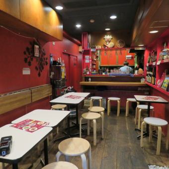 当店は貸切が可能です!最大の予約可能人数は23名様となっておりますので、大宴会も可能です。貸切予約の際はお早めにお問い合わせください。