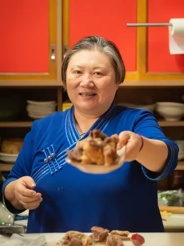 【11周年特別メニュー】

おかげさまで、新橋で店を始めて11周年を迎えることができました。

ここまで続けてこられたのも、いつも足を運んでくださる皆さまのおかげです。
心より感謝申し上げます。

日頃の感謝の気持ちを込めて、特別コースをご用意いたしました。
6/1〜6/5限定でご用意しております。
この機会にぜひお楽しみください。
⬇️

--------------------------------------------

❤️BAO11周年特別コース ¥5,500-❤️

🌶️パクチー入り辛いサラダ
🐑骨付き 羊の塩茹で
🐑羊の焼売(ボォズ)
🍲白菜の田舎煮込み
🥟つくりたての手作り餃子(愛を込めて💓)

--------------------------------------------

ご予約はお電話にて承っております。
皆さまのご来店を心よりお待ちしております。