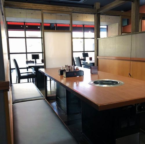 各テーブルに付く焼肉専用換気扇で空気の入替も実施中です。気になる安全面もご安心してお食事をお愉しみ下さい♪