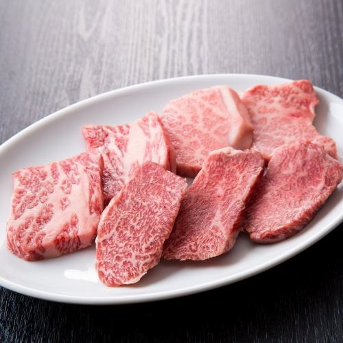 名物!とと亭カルビ!