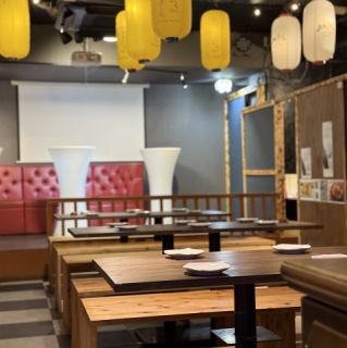 【宴会向きテーブル席】コース飲み放題だけではなく単品飲み放題も！充実したドリンクメニューからお気に入りを見つけ、みんなで乾杯!!楽しい時間をお過ごしください【八王子  居酒屋 個室 誕生日 記念日 宴会 女子会 食べ放題 飲み放題 食べ飲み放題】