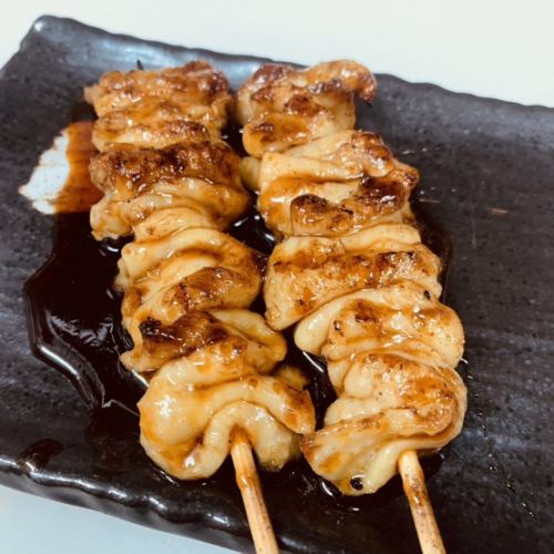 [Cheap! Delicious! All items 100 yen] Yakitori and skewers are 100 yen each! Enjoy to your heart's content with a beer in hand!