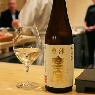 【日本酒ペアリング】おまかせコース◆季節料理と旬にぎり・日本酒ペアリング5種～27500円(税込)