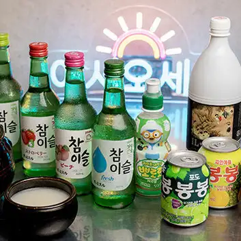 【定番から最新トレンドまで】人気のチャミスルや韓国ドリンクを網羅した充実のラインナップ！