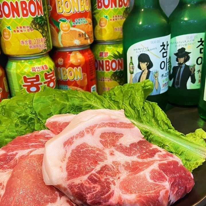 厚切りサムギョプサルもご用意！極上のお肉を本格韓国スタイルで