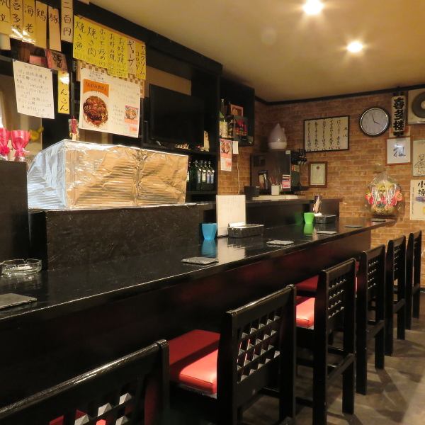 <6 counter seats in total> Our counter seats are also very welcome for single use at dinner time.The space is cozy and comfortable, so you can spend your time alone without hesitation ◎ Please feel free to stop by after work or when looking for a second restaurant!
