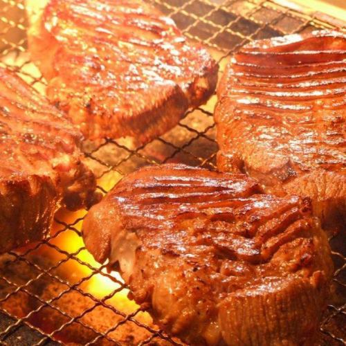 Specialty dish! [Thick-cut koji-prepared] charcoal-grilled beef tongue!