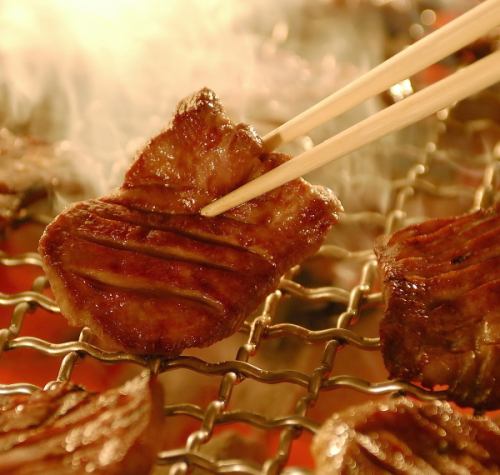 Grilled beef tongue marinated in salt koji