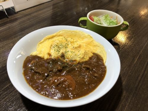 Stewed beef tendon omelette curry (spicy)