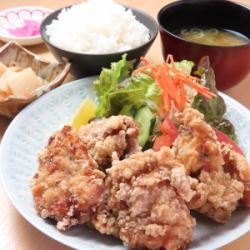 唐揚げ定食