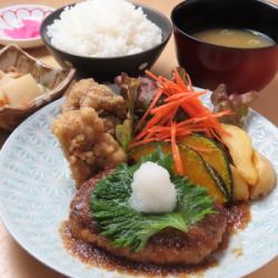 ハンバーグ定食