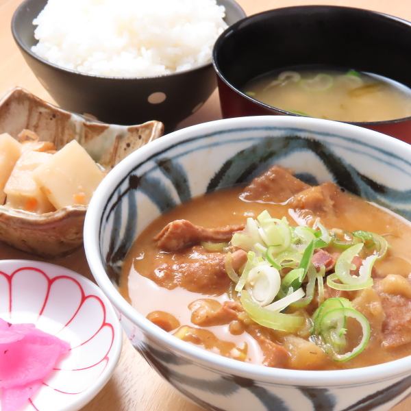 「ホルモン定食/馬ホルモン定食」大人気♪自慢のホルモン煮込みを堪能ください♪