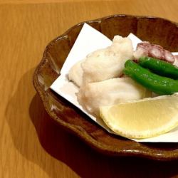 活タコの唐揚げ