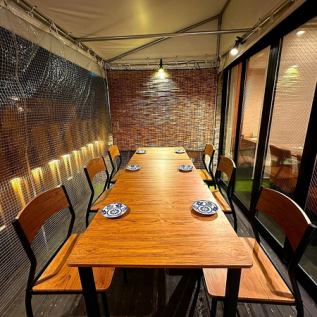 You can enjoy a small beer garden♪ How about having a quiet meal in your own space?(I am setting up a tent that will protect me from the wind.Heating equipment available in winter ◎) *You can also smoke paper cigarettes.