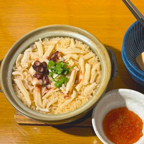 【季節もの】蛸とイクラの土鍋御飯