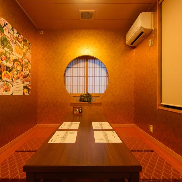 東茶屋街から歩いて2分で浅野川にかかる梅の橋を窓から見ることができます。