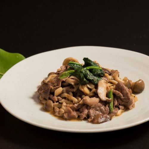 牛肉キノコ炒め