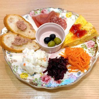 前菜盛り合わせ　１人前