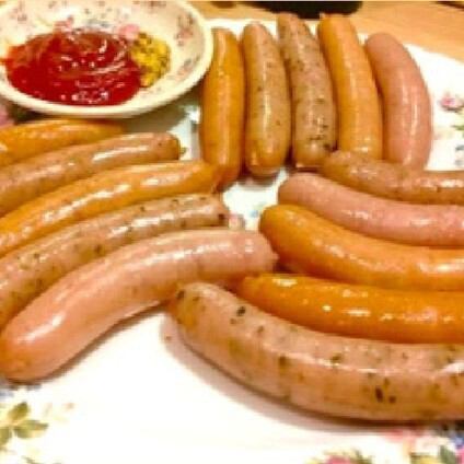 ソーセージ盛り合わせ　２人前