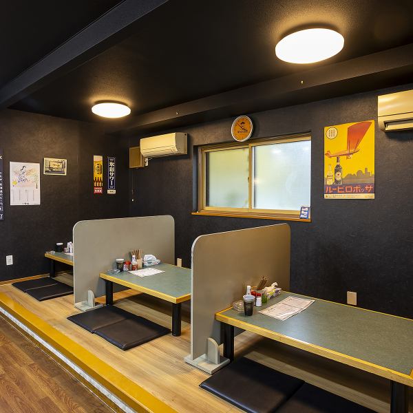 家族連れもOK！お席は最大16名様でご利用いただけます。ご宴会はもちろん、女子会やママ友の集まりにもぴったり！ゆったりお寛ぎいただける空間で、ごゆっくりお寛ぎ下さい。また、ご予約でご希望のお客様は、お気軽にお問い合わせください。お待ちしております。